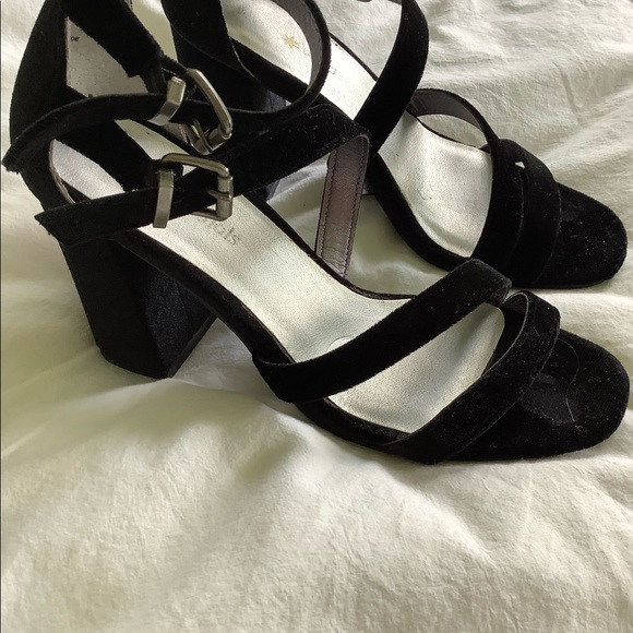 Seven Dials black velvet chunky heel 6 90s style - Picture 3 of 7